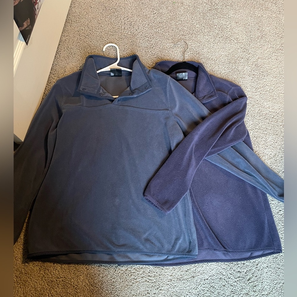 Cozy fleece 32 Heat coats blue and purple perfect for a cold day.